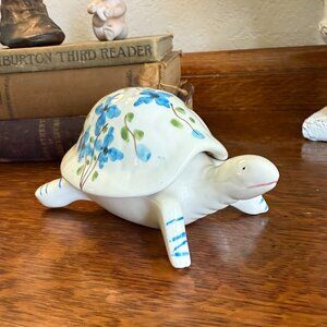 Vintage 2-piece Turtle Soap/Trinket dish made in Portugal